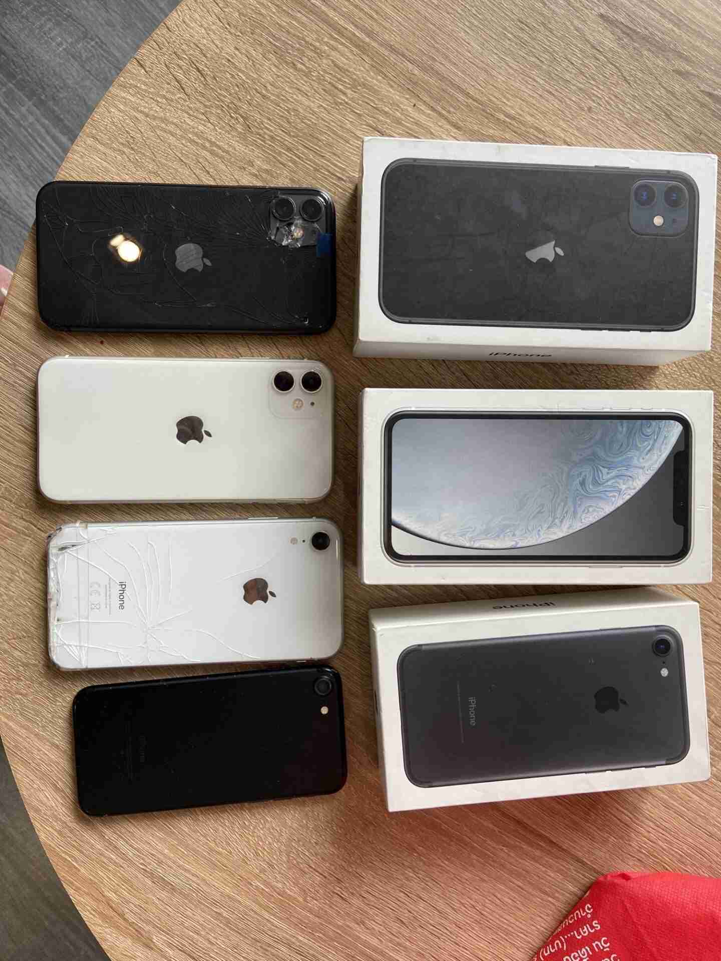 IPHONES 1
